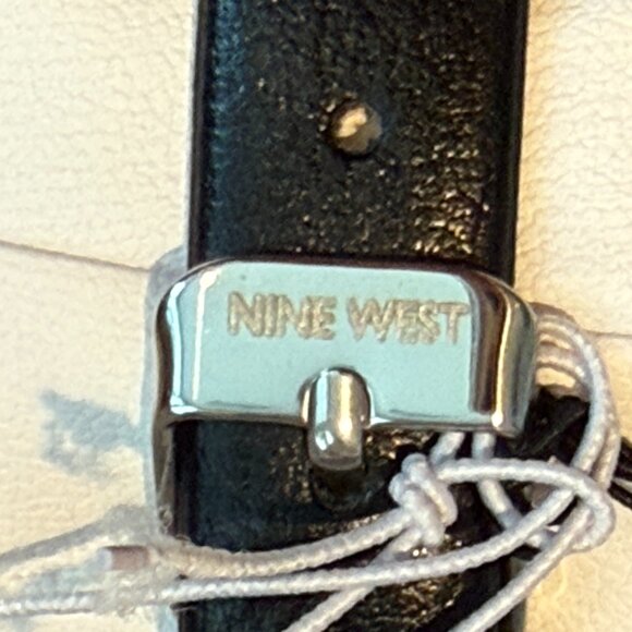 Nine West Women's Classic Silver & Black Watch NWT - Picture 10 of 13